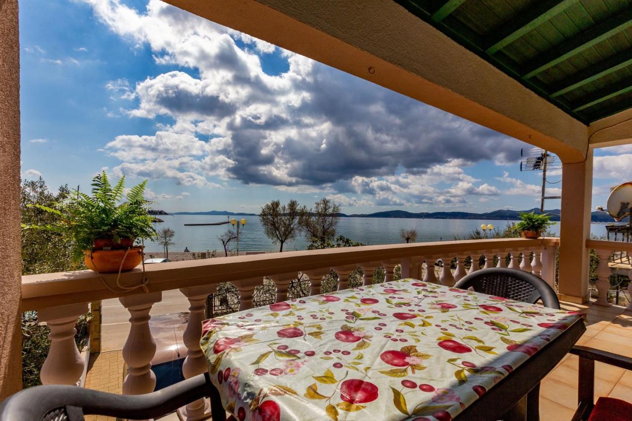 Mare-More Studio W Balcony And Beach Front And View Zadar Buitenkant foto