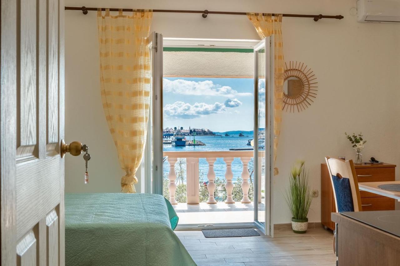 Mare-More Studio W Balcony And Beach Front And View Zadar Buitenkant foto