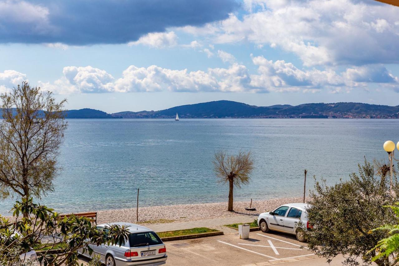 Mare-More Studio W Balcony And Beach Front And View Zadar Buitenkant foto